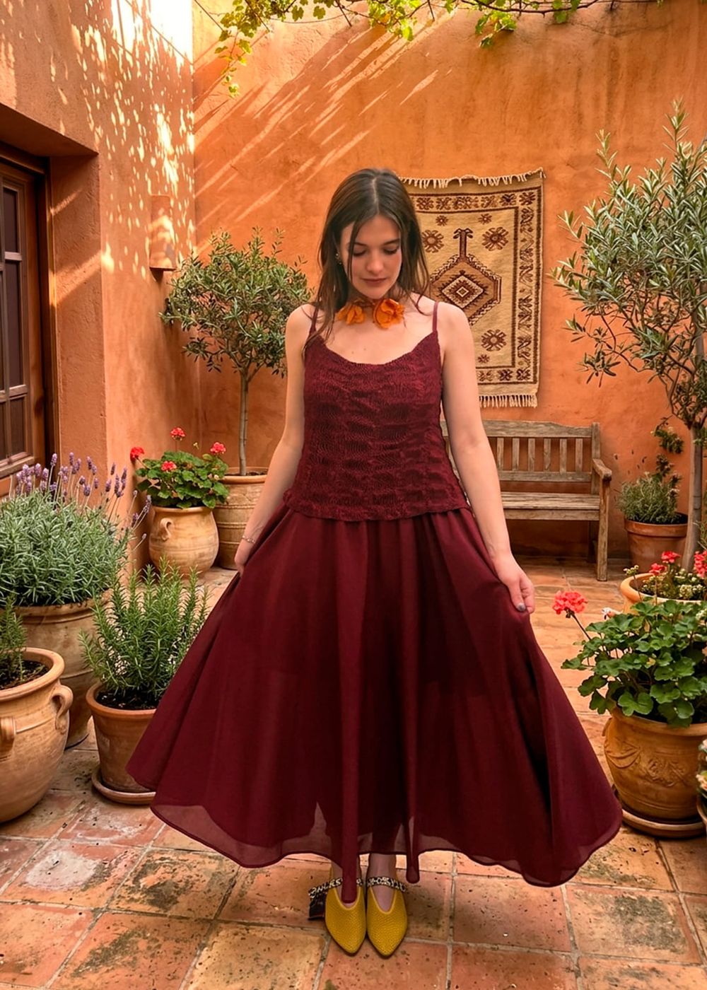 Prenda color burdeos, look 2